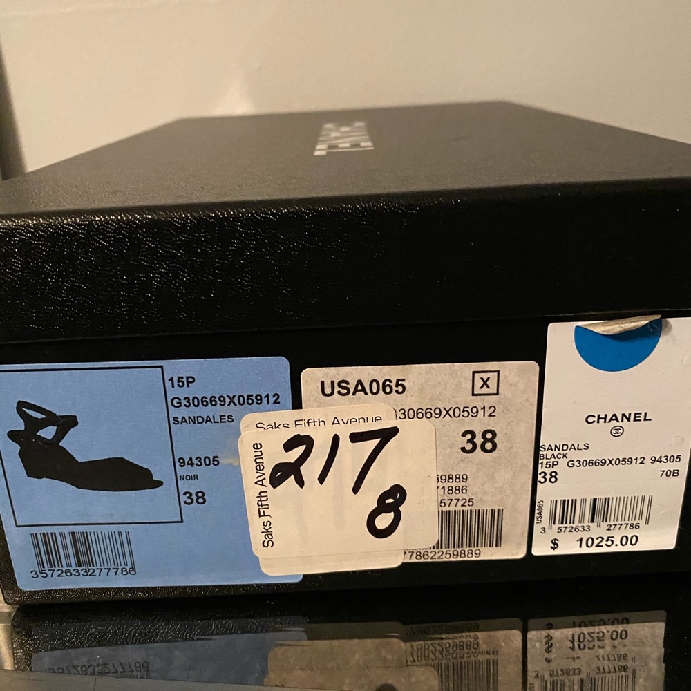 Shoes - Picture 11 of 11
